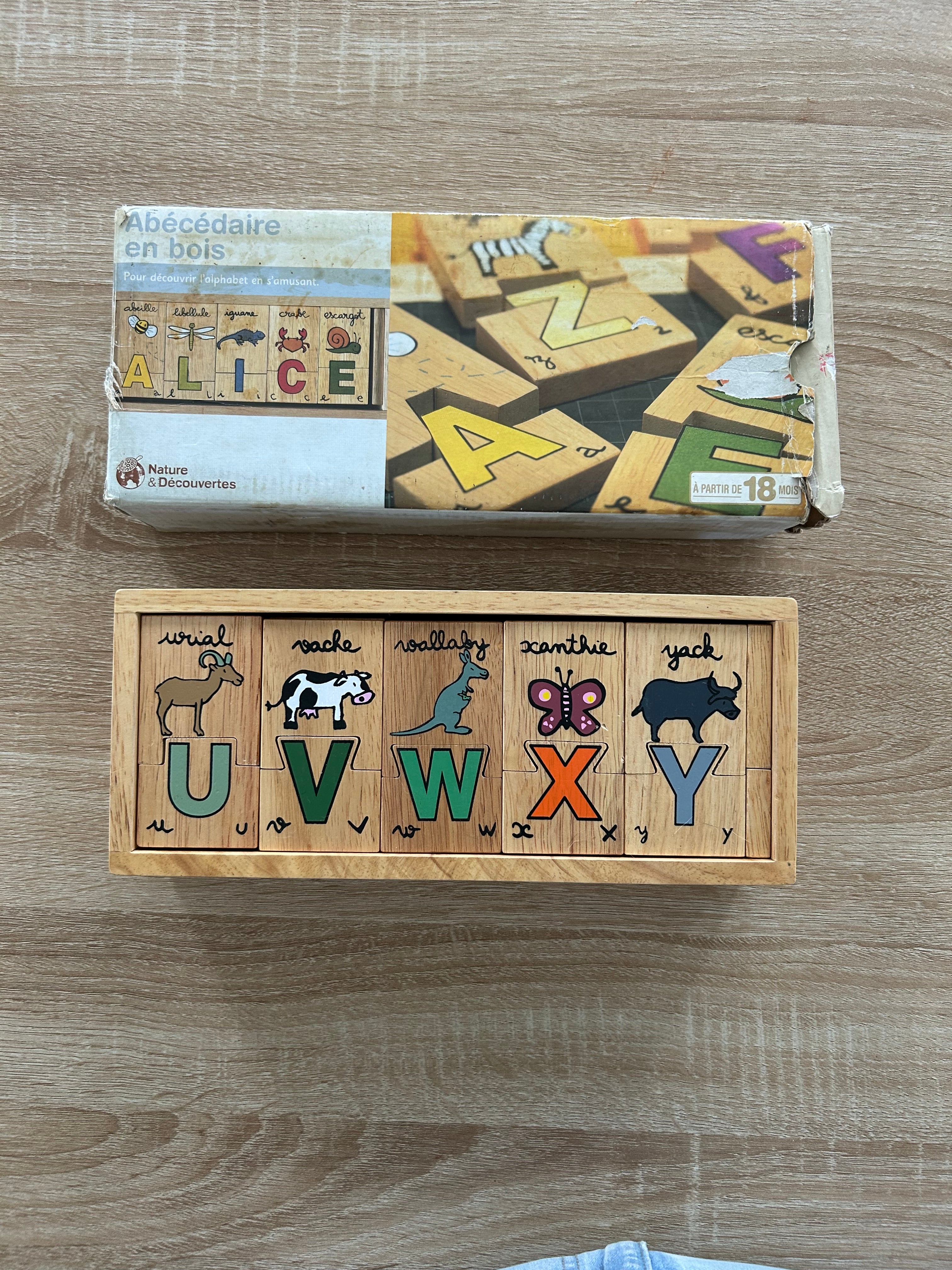 Abécédaire en bois Nature & Découvertes