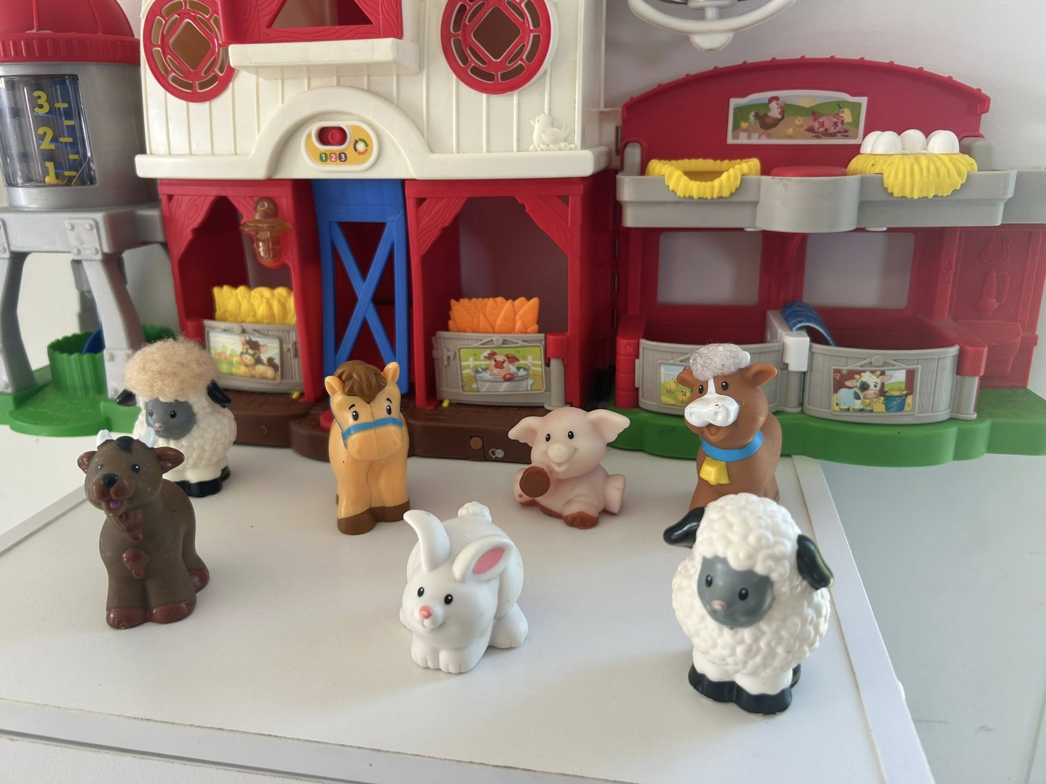 Fisher-Price Little People – Les animaux de la ferme avec lumières et musiques (édition français/anglais)