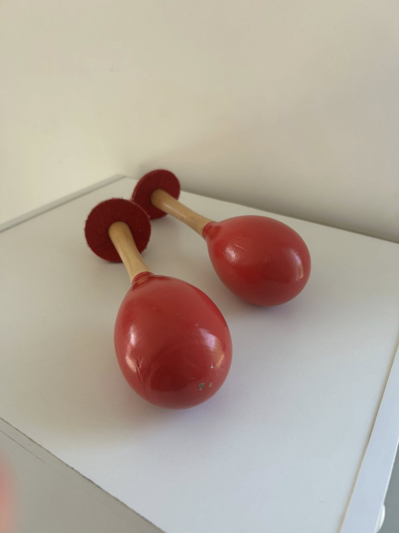 Maracas en bois rouge